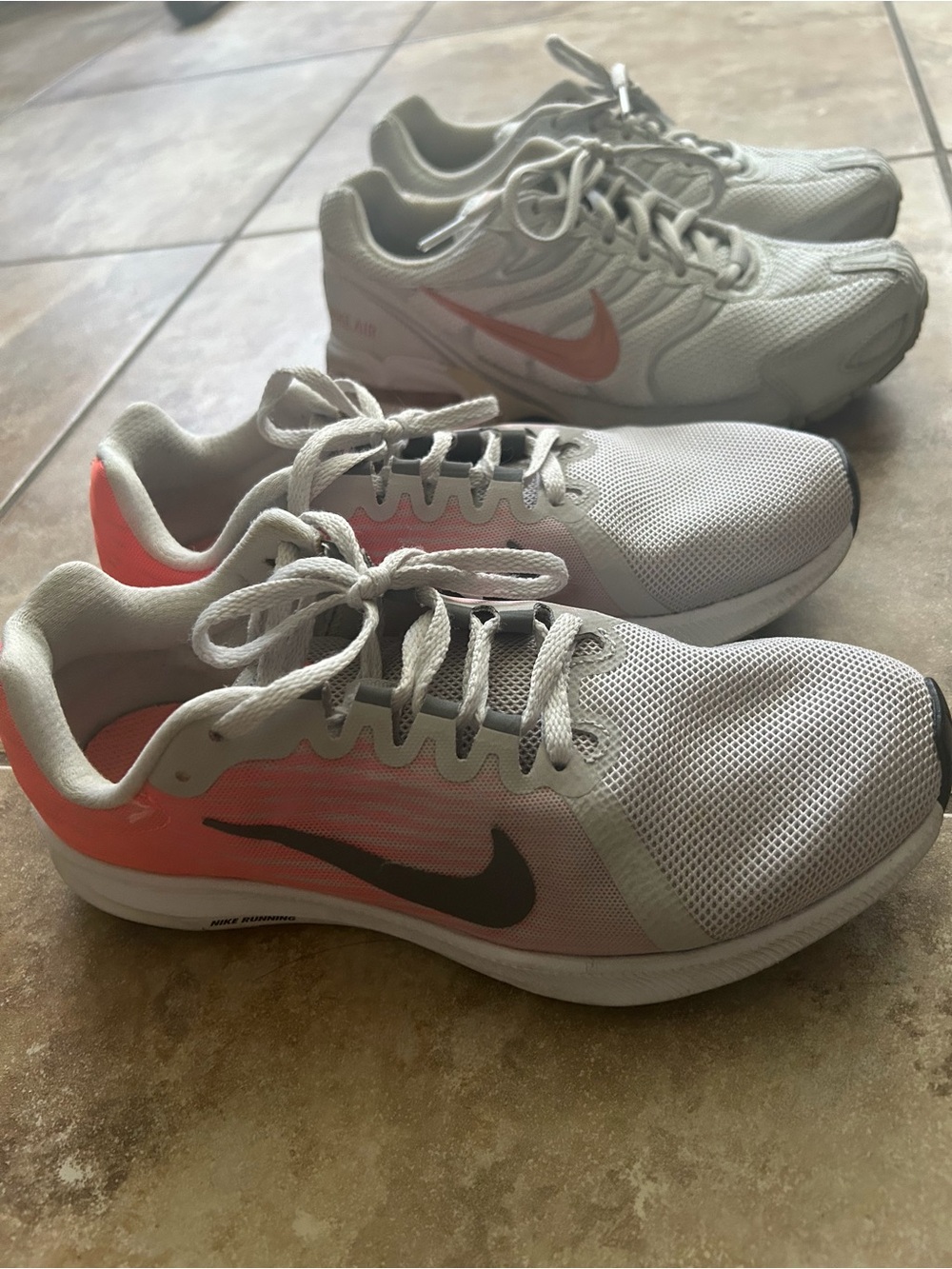 Nike Women White & Coral Athletic Training Shoes